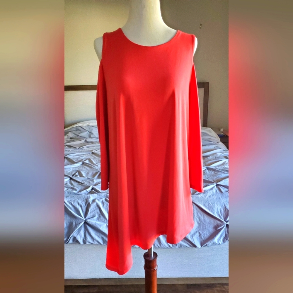 Saks Fifth Ave blouse. Size L.